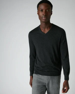 N.Peal Dark Grey | Fine Gauge Cashmere*Men's Conduit Fine Gauge Cashmere V Neck Sweater