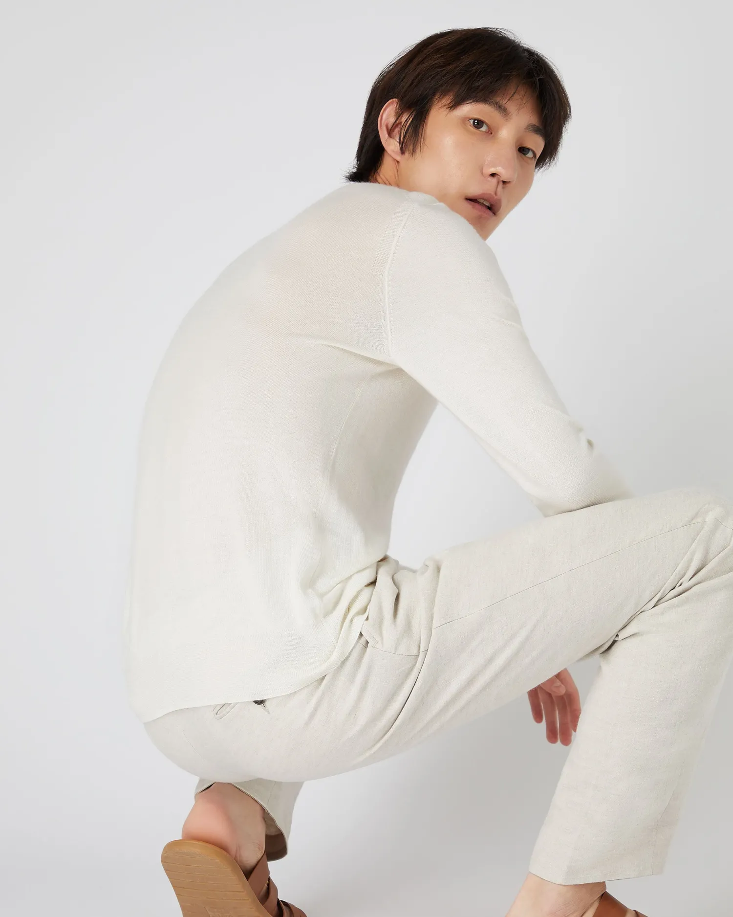 Women N.Peal White | White*Men's Covent Fine Gauge Cashmere Round Neck Sweater