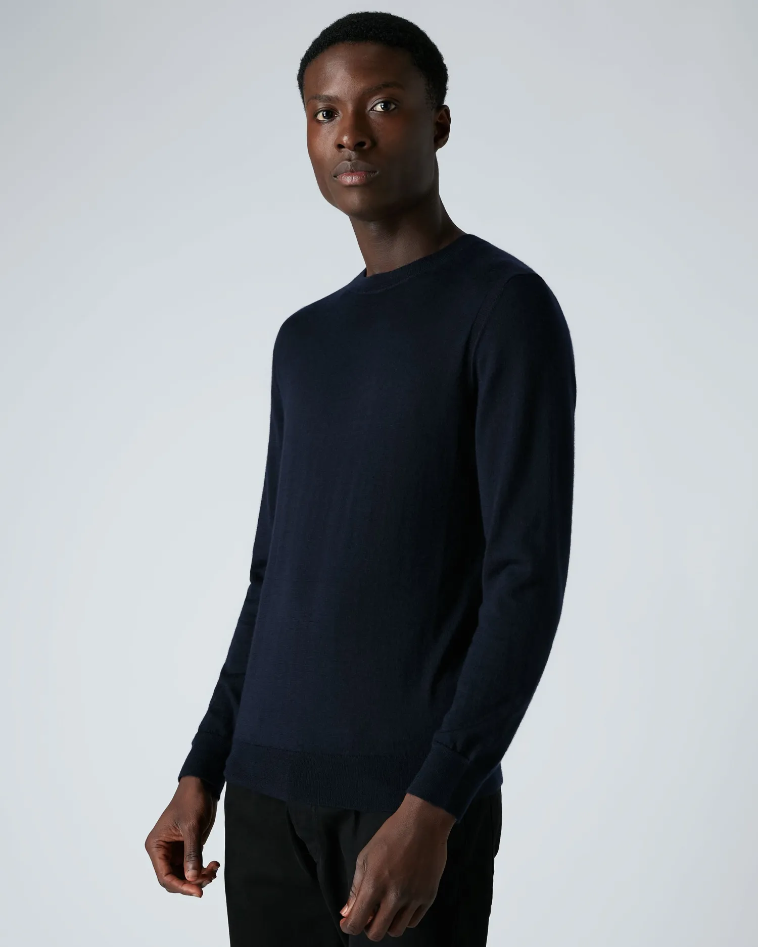 Women N.Peal Navy | Navy*Men's Covent Fine Gauge Cashmere Round Neck Sweater