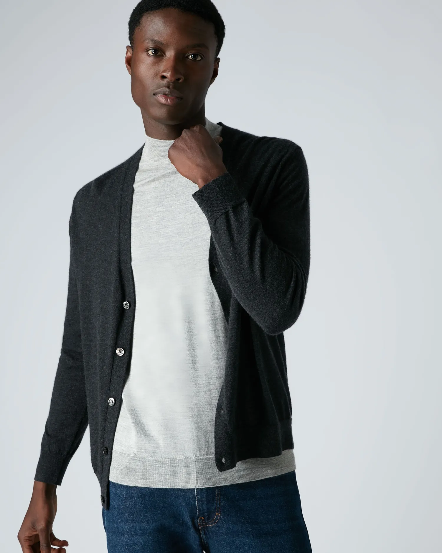 N.Peal Fine Gauge Cashmere | Cardigans*Men's Curzon Fine Gauge Cashmere Cardigan