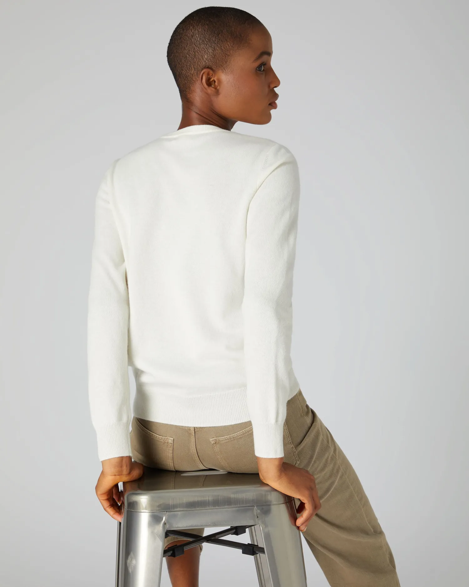 Women N.Peal White | Natural*Women's Evie Classic Round Neck Cashmere Sweater