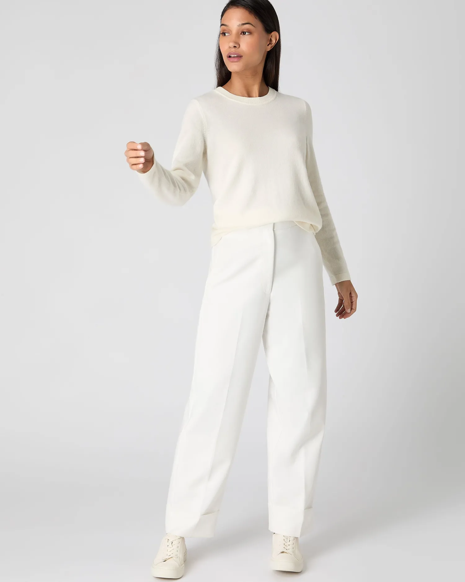 Women N.Peal White | Natural*Women's Hallie Round Neck Cashmere Sweater