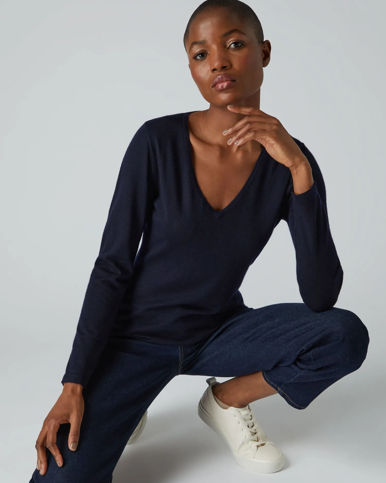 Women N.Peal Navy | Blue*Women's Imogen Superfine Cashmere V Neck Sweater