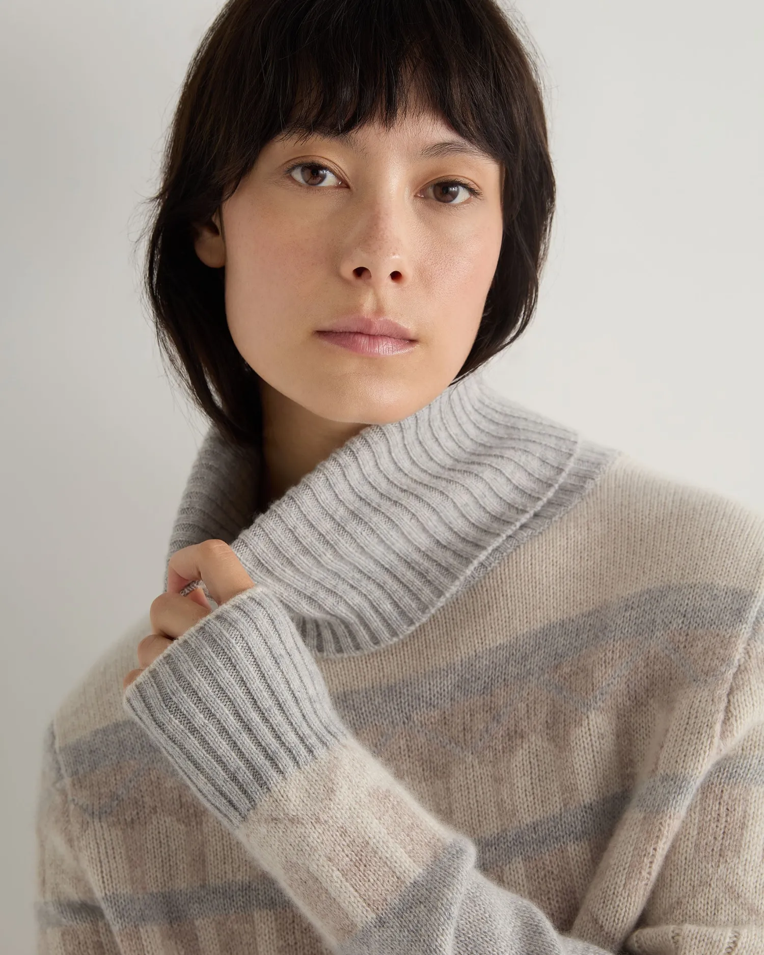 Women N.Peal Natural | Light Grey*Women's Jacquard Turtle Neck Cashmere Sweater