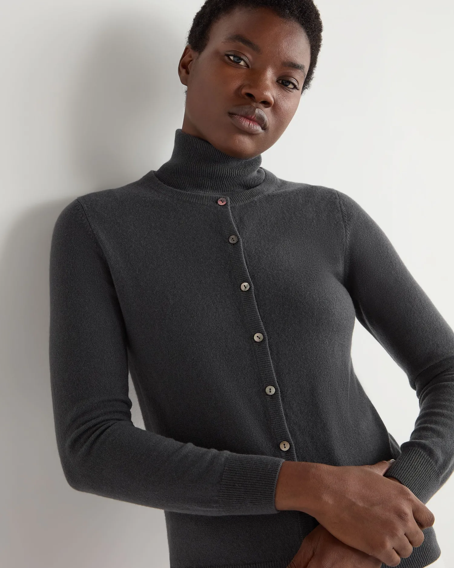 Women N.Peal Dark Grey | Classic Cashmere*Women's Olivia Round Neck Cashmere Cardigan